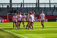 31.08.2026, München, Deutschland. Google Pixel Frauen-Bundesliga: FC Bayern München Frauen gegen 1. FSV Mainz 05 Frauen am FC Bayern Campus. Erstes Heimspiel des FC Bayern München in der Saison 2026/27. Mainz 05 Frauen wärmen sich vor dem Spiel auf.