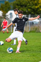 03.10.2026, Mindelheim, Deutschland. Kreisliga Allgäu Nord: TSV Mindelheim gegen (SG) Sontheim/Westerheim. Spielort: Julius-Strohmayer Stadion. Sebastian Müller (TSV Mindelheim) beim Schuss, beim Abschluss, bei der Schussabgabe