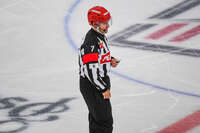 09.10.2026, München, Deutschland. PENNY DEL, Deutsche Eishockey Liga, Saison 2026/27, 7. Spieltag: EHC Red Bull München gegen ERC Ingolstadt im SAP Garden in München. Schiedsrichter