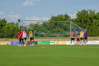 29.06.2026, Bad Wörishofen, Deutschland, Swiss Football League, SFL 2026/2027, Der FC Vaduz startet mit der ersten Trainingseinheit in sein Sommertrainingslager in Bad Wörishofen (Unterallgäu). Der Verein bereitet sich dort auf die Saison 2026/2027 vor. Spieler tragen ein Tor.