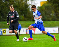 11.10.2026, Bad Wörishofen, Bayern, Deutschland. U19 (A-Jun.) Kreisklasse Allgäu – Nord: FC Bad Wörishofen U19 gegen JFG Wertachtal U19. Spielort: Stadion Unteres Hart. Saison 2026/2027. Julian Bleyer (FC Bad Wörishofen) am Ball, mit dem Ball, in einer Spielszene