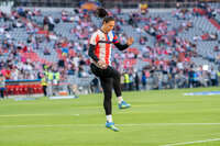 Allianz Arena, München, Deutschland – 25.04.2026: Fußball, UEFA Women’s Champions League 2025/2026, Halbfinale Hinspiel, FC Bayern München Frauen vs. FC Barcelona Frauen: Maria Luisa Grohs (FC Bayern München, Tor) springt.