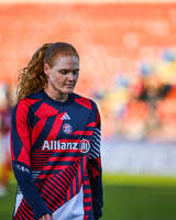 22.09.2026, Unterhaching, Deutschland. UEFA Women's Champions League, 1. Spieltag der Ligaphase: FC Bayern München Frauen gegen Manchester City. UWCL-Auftakt der FC Bayern Frauen und erstes UWCL-Pflichtspiel im neuen Zuhause Sportpark Unterhaching. Stine Ballisager (FC Bayern Frauen)