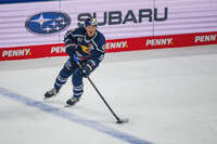 09.10.2026, München, Deutschland. PENNY DEL, Deutsche Eishockey Liga, Saison 2026/27, 7. Spieltag: EHC Red Bull München gegen ERC Ingolstadt im SAP Garden in München. Patrick Hager (EHC Red Bull München) nachdenklich, ernst, fokussiert