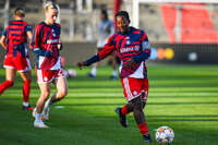 22.09.2026, Unterhaching, Deutschland. UEFA Women's Champions League, 1. Spieltag der Ligaphase: FC Bayern München Frauen gegen Manchester City. UWCL-Auftakt der FC Bayern Frauen und erstes UWCL-Pflichtspiel im neuen Zuhause Sportpark Unterhaching. Bernadette Amani (FC Bayern Frauen)