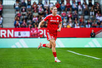 19.09.2026, München, Deutschland. Google Pixel Frauen-Bundesliga: FC Bayern München Frauen gegen 1. FC Köln Frauen am FC Bayern Campus. Alara Sehitler (FC Bayern Frauen) trifft Elfmeter und jubelt.