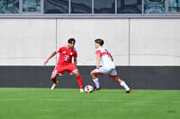 19.08.2026, München, Deutschland. FC Bayern München U19 vs. VfB Stuttgart U19 am FC Bayern Campus in München. Zweikampf