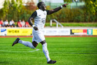 03.10.2026, Mindelheim, Deutschland. Kreisliga Allgäu Nord: TSV Mindelheim gegen (SG) Sontheim/Westerheim. Spielort: Julius-Strohmayer Stadion. Sulayman Drammeh (TSV Mindelheim) beim Jubel, jubelnd, feiernd