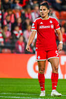 22.09.2026, Unterhaching, Deutschland. UEFA Women's Champions League, 1. Spieltag der Ligaphase: FC Bayern München Frauen gegen Manchester City. UWCL-Auftakt der FC Bayern Frauen und erstes UWCL-Pflichtspiel im neuen Zuhause Sportpark Unterhaching. Jovana Damnjanović (FC Bayern Frauen)