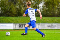 11.10.2026, Bad Wörishofen, Bayern, Deutschland. U19 (A-Jun.) Kreisklasse Allgäu – Nord: FC Bad Wörishofen U19 gegen JFG Wertachtal U19. Spielort: Stadion Unteres Hart. Saison 2026/2027. Niklas Lichtenberg (FC Bad Wörishofen) am Ball, mit dem Ball, in einer Spielszene