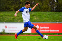 11.10.2026, Bad Wörishofen, Bayern, Deutschland. U19 (A-Jun.) Kreisklasse Allgäu – Nord: FC Bad Wörishofen U19 gegen JFG Wertachtal U19. Spielort: Stadion Unteres Hart. Saison 2026/2027. Julian Bleyer (FC Bad Wörishofen) am Ball, mit dem Ball, in einer Spielszene