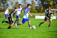 04.10.2026, Bad Wörishofen, Deutschland. U19 (A-Jun.) Kreisklasse Allgäu - Nord: FC Bad Wörishofen U19 gegen SG Unterrieden U19. Spielort: Stadion Am Unteren Hart. Abdul (FC Bad Wörishofen) am Ball, mit dem Ball, in einer Spielszene