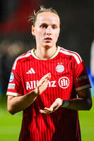 22.09.2026, Unterhaching, Deutschland. UEFA Women's Champions League, 1. Spieltag der Ligaphase: FC Bayern München Frauen gegen Manchester City. UWCL-Auftakt der FC Bayern Frauen und erstes UWCL-Pflichtspiel im neuen Zuhause Sportpark Unterhaching. Franziska Kett (FC Bayern Frauen)