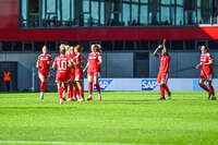 06.09.2026, München, Deutschland. Google Pixel Frauen-Bundesliga: FC Bayern München Frauen gegen SC Freiburg Frauen am FC Bayern Campus. FC Bayern jubelt zum 1:0
