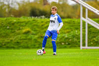 11.10.2026, Bad Wörishofen, Bayern, Deutschland. U19 (A-Jun.) Kreisklasse Allgäu – Nord: FC Bad Wörishofen U19 gegen JFG Wertachtal U19. Spielort: Stadion Unteres Hart. Saison 2026/2027. Ylli Vezaj (FC Bad Wörishofen) am Ball, mit dem Ball, in einer Spielszene