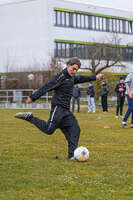 Bad Wörishofen, Deutschland – Vorbereitungstraining für das Schulderby 2026 zwischen der Wirtschaftsschule Bad Wörishofen und dem Josef-Bernhard-Gymnasium Türkheim auf dem Gelände der Wirtschaftsschule in Bad Wörishofen. Das Spiel ist für Mai 2026 geplant.
