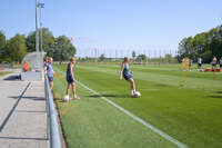 05.08.2026, München, Deutschland. Google Pixel Frauen-Bundesliga: Die FC Bayern Frauen absolvieren auf dem FC Bayern Campus eine Trainingseinheit zur Vorbereitung auf das Testspiel gegen Paris FC. Übersicht des Training