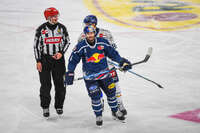 09.10.2026, München, Deutschland. PENNY DEL, Deutsche Eishockey Liga, Saison 2026/27, 7. Spieltag: EHC Red Bull München gegen ERC Ingolstadt im SAP Garden in München. Tobias Rieder (EHC Red Bull München) nachdenklich, ernst, fokussiert