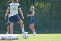 05.08.2026, München, Deutschland. Google Pixel Frauen-Bundesliga: Die FC Bayern Frauen absolvieren auf dem FC Bayern Campus eine Trainingseinheit zur Vorbereitung auf das Testspiel gegen Paris FC. Linda Dallmann (FC Bayern Frauen)