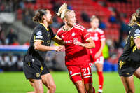 22.09.2026, Unterhaching, Deutschland. UEFA Women's Champions League, 1. Spieltag der Ligaphase: FC Bayern München Frauen gegen Manchester City. UWCL-Auftakt der FC Bayern Frauen und erstes UWCL-Pflichtspiel im neuen Zuhause Sportpark Unterhaching. Pernille Harder (FC Bayern Frauen)