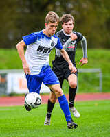 11.10.2026, Bad Wörishofen, Bayern, Deutschland. U19 (A-Jun.) Kreisklasse Allgäu – Nord: FC Bad Wörishofen U19 gegen JFG Wertachtal U19. Spielort: Stadion Unteres Hart. Saison 2026/2027. Niklas Lichtenberg (FC Bad Wörishofen) am Ball, mit dem Ball, in einer Spielszene