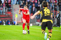 22.09.2026, Unterhaching, Deutschland. UEFA Women's Champions League, 1. Spieltag der Ligaphase: FC Bayern München Frauen gegen Manchester City. UWCL-Auftakt der FC Bayern Frauen und erstes UWCL-Pflichtspiel im neuen Zuhause Sportpark Unterhaching. Vanessa Gilles (FC Bayern Frauen)