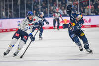 09.10.2026, München, Deutschland. PENNY DEL, Deutsche Eishockey Liga, Saison 2026/27, 7. Spieltag: EHC Red Bull München gegen ERC Ingolstadt im SAP Garden in München. Taro Hirose (EHC Red Bull München) beim Schuss, beim Torschuss, bei der Schussabgabe