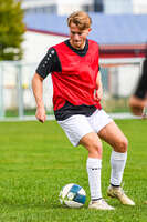03.10.2026, Mindelheim, Deutschland. Kreisliga Allgäu Nord: TSV Mindelheim gegen (SG) Sontheim/Westerheim. Spielort: Julius-Strohmayer Stadion. Marc Mörstedt (TSV Mindelheim) am Ball, mit dem Ball, in einer Spielszene