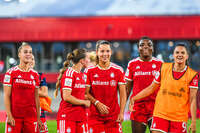 31.08.2026, München, Deutschland. Google Pixel Frauen-Bundesliga: FC Bayern München Frauen gegen 1. FSV Mainz 05 Frauen am FC Bayern Campus. Erstes Heimspiel des FC Bayern München in der Saison 2026/27. Sarah Mattner (FC Bayern Frauen), Lena Oberdorf (FC Bayern Frauen), Edna Imade (FC Bayern Frauen), Jovana Damnjanovic (FC Bayern Frauen)