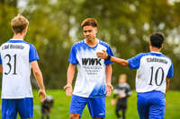 11.10.2026, Bad Wörishofen, Bayern, Deutschland. U19 (A-Jun.) Kreisklasse Allgäu – Nord: FC Bad Wörishofen U19 gegen JFG Wertachtal U19. Spielort: Stadion Unteres Hart. Saison 2026/2027. Julian Bleyer (FC Bad Wörishofen) beim Jubel, jubelnd, feiernd mit Abdul (FC Bad Wörishofen) und Niklas Lichtenberg (FC Bad Wörishofen)