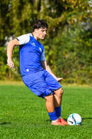 04.10.2026, Bad Wörishofen, Deutschland. U19 (A-Jun.) Kreisklasse Allgäu - Nord: FC Bad Wörishofen U19 gegen SG Unterrieden U19. Spielort: Stadion Am Unteren Hart. Besart Veselaj (FC Bad Wörishofen) beim Schuss, beim Abschluss, bei der Schussabgabe