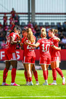 19.09.2026, München, Deutschland. Google Pixel Frauen-Bundesliga: FC Bayern München Frauen gegen 1. FC Köln Frauen am FC Bayern Campus. Edna Imade (FC Bayern Frauen) jubelt nach Ihrem Tor.