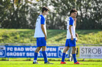 04.10.2026, Bad Wörishofen, Deutschland. U19 (A-Jun.) Kreisklasse Allgäu - Nord: FC Bad Wörishofen U19 gegen SG Unterrieden U19. Spielort: Stadion Am Unteren Hart. Kevin Günther (FC Bad Wörishofen) nachdenklich, ernst, fokussiert