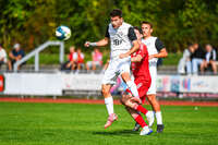 03.10.2026, Mindelheim, Deutschland. Kreisliga Allgäu Nord: TSV Mindelheim gegen (SG) Sontheim/Westerheim. Spielort: Julius-Strohmayer Stadion. Anel Junuzovic (TSV Mindelheim) beim Kopfball, im Kopfballduell, beim Luftduell