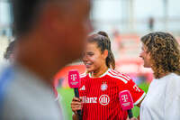 06.09.2026, München, Deutschland. Google Pixel Frauen-Bundesliga: FC Bayern München Frauen gegen SC Freiburg Frauen am FC Bayern Campus. Lena Oberdorf (FC Bayern Frauen) im Interview
