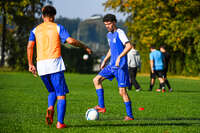 04.10.2026, Bad Wörishofen, Deutschland. U19 (A-Jun.) Kreisklasse Allgäu - Nord: FC Bad Wörishofen U19 gegen SG Unterrieden U19. Spielort: Stadion Am Unteren Hart. Florim Veselaj (FC Bad Wörishofen) am Ball, mit dem Ball, in einer Spielszene