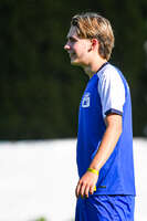 04.10.2026, Bad Wörishofen, Deutschland. U19 (A-Jun.) Kreisklasse Allgäu - Nord: FC Bad Wörishofen U19 gegen SG Unterrieden U19. Spielort: Stadion Am Unteren Hart. Philipp Rötzer (FC Bad Wörishofen) fröhlich, gut gelaunt, lachend