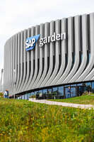 09.10.2026, München, Deutschland. PENNY DEL, Deutsche Eishockey Liga, Saison 2026/27, 7. Spieltag: EHC Red Bull München gegen ERC Ingolstadt im SAP Garden in München. Außenansicht der SAP Garden Arena im Münchner Olympiapark.