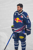 09.10.2026, München, Deutschland. PENNY DEL, Deutsche Eishockey Liga, Saison 2026/27, 7. Spieltag: EHC Red Bull München gegen ERC Ingolstadt im SAP Garden in München. Tobias Rieder (EHC Red Bull München) nachdenklich, ernst, fokussiert