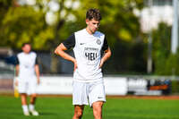 03.10.2026, Mindelheim, Deutschland. Kreisliga Allgäu Nord: TSV Mindelheim gegen (SG) Sontheim/Westerheim. Spielort: Julius-Strohmayer Stadion. Darius Argintaru (TSV Mindelheim) nachdenklich, ernst, fokussiert