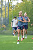 05.08.2026, München, Deutschland. Google Pixel Frauen-Bundesliga: Die FC Bayern Frauen absolvieren auf dem FC Bayern Campus eine Trainingseinheit zur Vorbereitung auf das Testspiel gegen Paris FC. Linda Dallmann (FC Bayern Frauen)