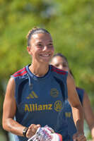 05.08.2026, München, Deutschland. Google Pixel Frauen-Bundesliga: Die FC Bayern Frauen absolvieren auf dem FC Bayern Campus eine Trainingseinheit zur Vorbereitung auf das Testspiel gegen Paris FC. Arianna Caruso (FC Bayern Frauen)