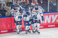 09.10.2026, München, Deutschland. PENNY DEL, Deutsche Eishockey Liga, Saison 2026/27, 7. Spieltag: EHC Red Bull München gegen ERC Ingolstadt im SAP Garden in München. Ingolstadt beim Jubel, jubelnd, feiernd