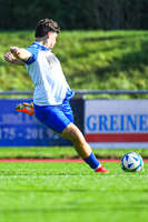 04.10.2026, Bad Wörishofen, Deutschland. U19 (A-Jun.) Kreisklasse Allgäu - Nord: FC Bad Wörishofen U19 gegen SG Unterrieden U19. Spielort: Stadion Am Unteren Hart. Edison Behlulaj (FC Bad Wörishofen) beim Schuss, beim Abschluss, bei der Schussabgabe