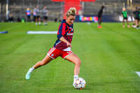 22.09.2026, Unterhaching, Deutschland. UEFA Women's Champions League, 1. Spieltag der Ligaphase: FC Bayern München Frauen gegen Manchester City. UWCL-Auftakt der FC Bayern Frauen und erstes UWCL-Pflichtspiel im neuen Zuhause Sportpark Unterhaching. Linda Dallmann (FC Bayern Frauen)