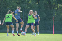 05.08.2026, München, Deutschland. Google Pixel Frauen-Bundesliga: Die FC Bayern Frauen absolvieren auf dem FC Bayern Campus eine Trainingseinheit zur Vorbereitung auf das Testspiel gegen Paris FC. Glodis Perla Viggosdottir (FC Bayern Frauen)