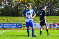 04.10.2026, Bad Wörishofen, Deutschland. U19 (A-Jun.) Kreisklasse Allgäu - Nord: FC Bad Wörishofen U19 gegen SG Unterrieden U19. Spielort: Stadion Am Unteren Hart. Niklas Lichtenberg (FC Bad Wörishofen) nachdenklich, ernst, fokussiert