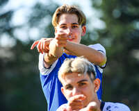 04.10.2026, Bad Wörishofen, Deutschland. U19 (A-Jun.) Kreisklasse Allgäu - Nord: FC Bad Wörishofen U19 gegen SG Unterrieden U19. Spielort: Stadion Am Unteren Hart. Pedro Stojan (FC Bad Wörishofen) fröhlich, gut gelaunt, lachend