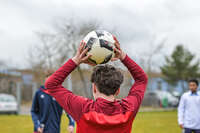 Bad Wörishofen, Deutschland – Vorbereitungstraining für das Schulderby 2026 zwischen der Wirtschaftsschule Bad Wörishofen und dem Josef-Bernhard-Gymnasium Türkheim auf dem Gelände der Wirtschaftsschule in Bad Wörishofen. Das Spiel ist für Mai 2026 geplant.