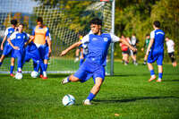 04.10.2026, Bad Wörishofen, Deutschland. U19 (A-Jun.) Kreisklasse Allgäu - Nord: FC Bad Wörishofen U19 gegen SG Unterrieden U19. Spielort: Stadion Am Unteren Hart. Abdul (FC Bad Wörishofen) Abdul (FC Bad Wörishofen) beim Schuss, beim Abschluss, bei der Schussabgabe